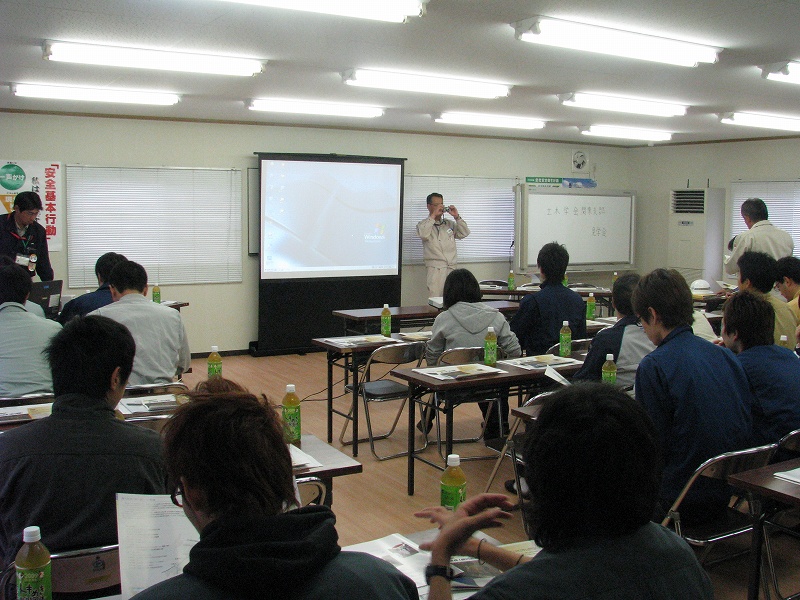 A06.jpg