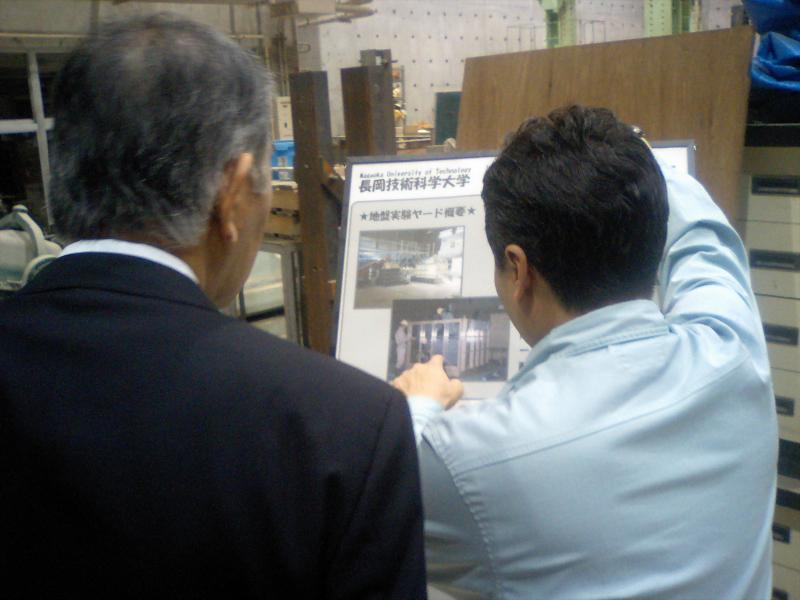 A08.jpg